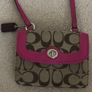 Coach Mini Clutch Crossbody (pink)